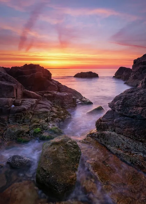 Framed Print : Sunrise from Hazard Rocks on Narragansett Bay, Narragansett, Rhode Island, USA Framed Print : Sunrise from Hazard Rocks on Narragansett Bay, Narragansett, Rhode Island, USA
