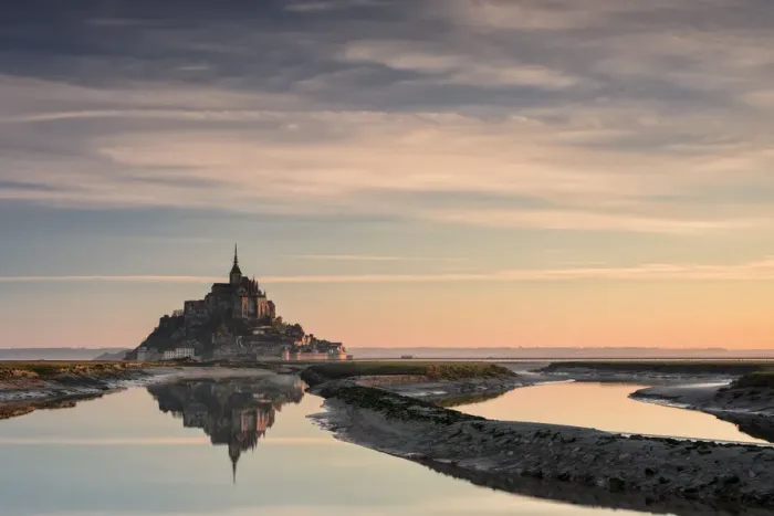 Framed Print : Sunrise at Le Mont Saint Michel, Manica, Avranches, Pontorson, Normandy, France Framed Print : Sunrise at Le Mont Saint Michel, Manica, Avranches, Pontorson, Normandy, France