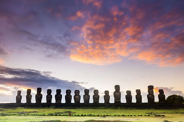 Sunrise over Moai at Tongariki, Easter Island, Polynesia, Chile