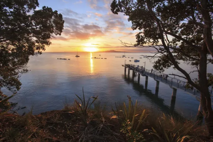 Framed Print : Sunrise at Murrays Bay wharf, Auckland, New Zealand Framed Print : Sunrise at Murrays Bay wharf, Auckland, New Zealand