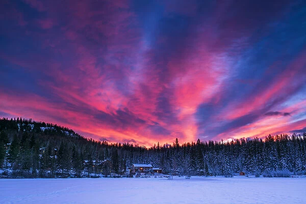Sunrise Over Pyramid Lake, Jasper National Park, Aberta, Canada