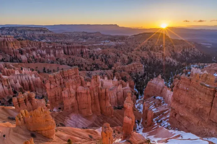 Framed Print : Sunrise over Queens Garden, Bryce Canyon National Park, Utah, USA Framed Print : Sunrise over Queens Garden, Bryce Canyon National Park, Utah, USA