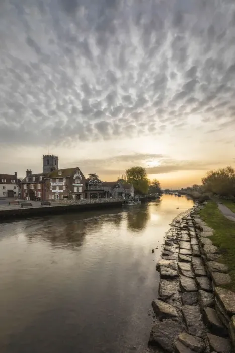Framed Print : Sunrise over the River Frome at Wareham Quay, Wareham, Isle of Purbeck, Dorset, England Framed Print : Sunrise over the River Frome at Wareham Quay, Wareham, Isle of Purbeck, Dorset, England