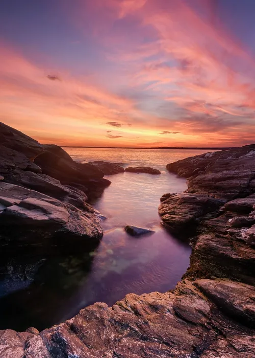 Framed Print : Sunrise on the rocks at Beavertail State Park on Narragansett Bay, Jamestown, Rhode Island, USA Framed Print : Sunrise on the rocks at Beavertail State Park on Narragansett Bay, Jamestown, Rhode Island, USA