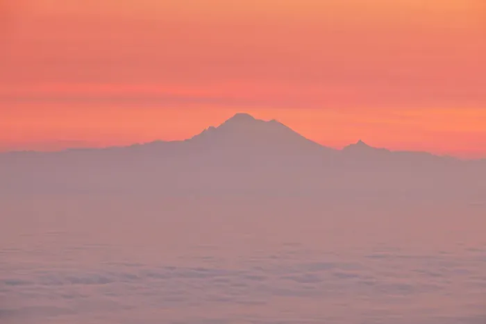 Framed Print : Sunrise skies over the Strait of Juan de Fuca, with the North Cascade Range and Mt. Baker, Olympic National Park, Washington, USA