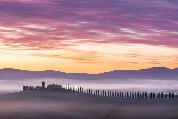 Sunrise over Val d Orcia, Tuscany, Italy