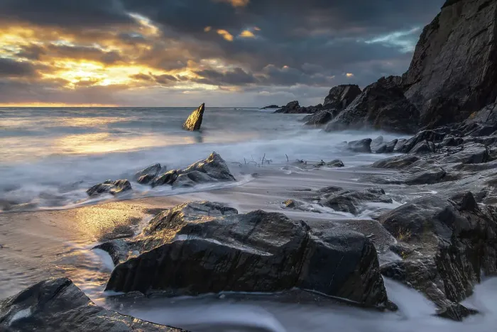 Framed Print : Sunset over Ayrmer Cove near Ringmore in the South Hams of Devon, England. Autumn (November) 2023 Framed Print : Sunset over Ayrmer Cove near Ringmore in the South Hams of Devon, England. Autumn (November) 2023