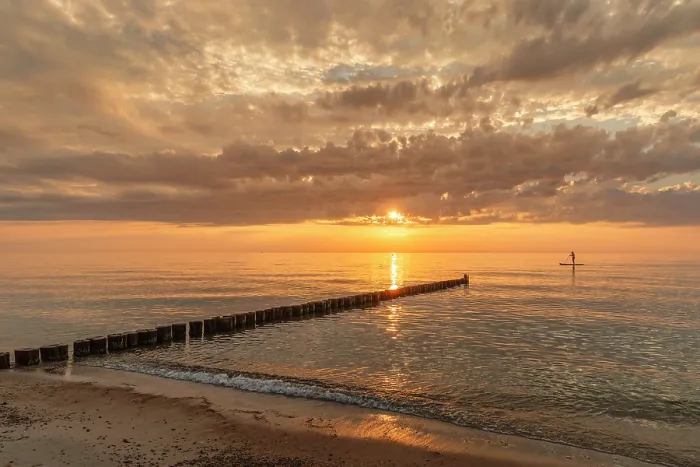 Framed Print : Sunset at the beach of Dierhagen, Fisch-Darss-Zingst Peninsula, Fischland, Mecklenburg-Western Pomerania, Germany