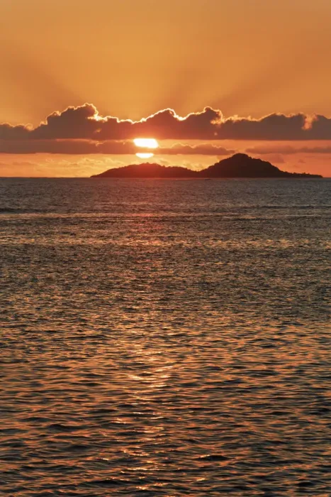 Framed Print : Sunset impression with island - Seychelles, Praslin, Anse Bateau - Indian Ocean Framed Print : Sunset impression with island - Seychelles, Praslin, Anse Bateau - Indian Ocean