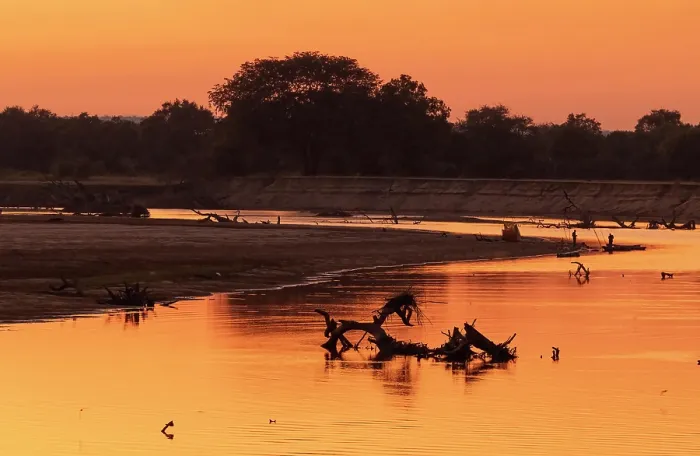 Framed Print : Sunset over the Luangwa River, South Luangwa National Park, Zambia Framed Print : Sunset over the Luangwa River, South Luangwa National Park, Zambia