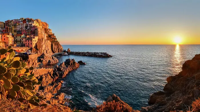 Framed Print : Sunset on Manarola, municipality of Riomaggiore, National Park of Cinque Terre, La Spezia province, Liguria district, Italy, Europe