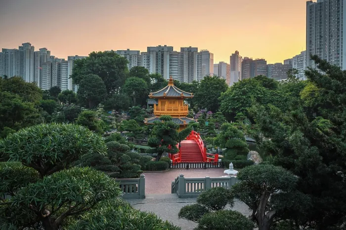 Framed Print : Sunset over Nan Lian Garden at Chi Lin Nunnery, Kowloon, Hong Kong Framed Print : Sunset over Nan Lian Garden at Chi Lin Nunnery, Kowloon, Hong Kong