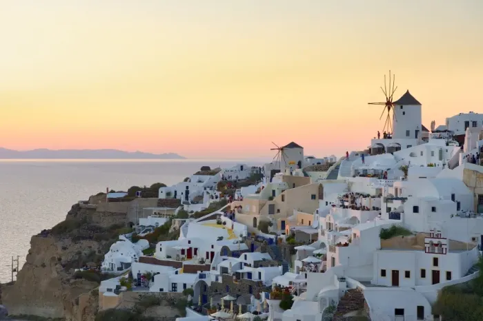 Framed Print : Sunset in Oia, Santorini, Cyclades, Greeced Framed Print : Sunset in Oia, Santorini, Cyclades, Greeced