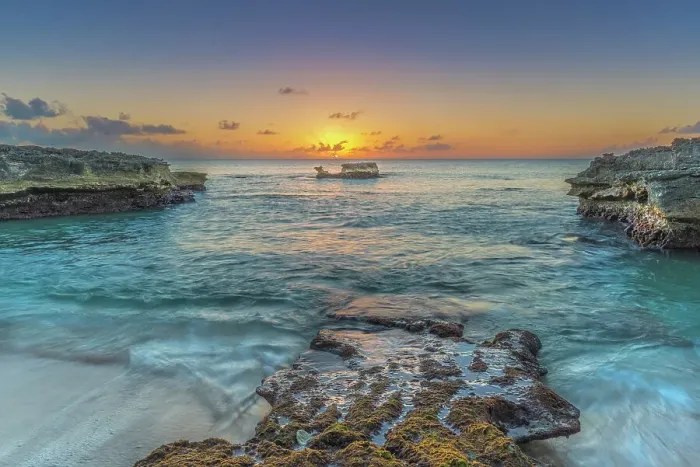 Framed Print : Sunset at Smith's Cove on the Caribbean Sea at Grand Cayman, Cayman Islands, British West Indies Framed Print : Sunset at Smith's Cove on the Caribbean Sea at Grand Cayman, Cayman Islands, British West Indies
