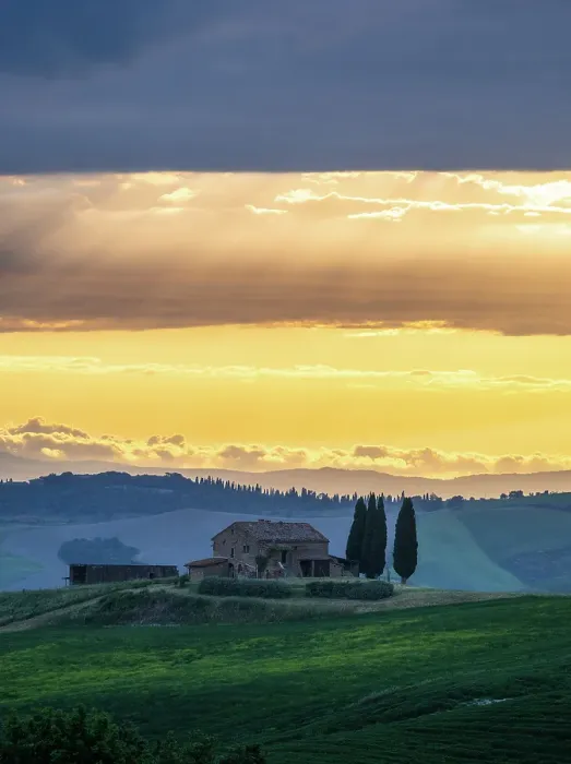 Framed Print : Sunset over Val d'Orcia, Tuscany, Italy Framed Print : Sunset over Val d'Orcia, Tuscany, Italy