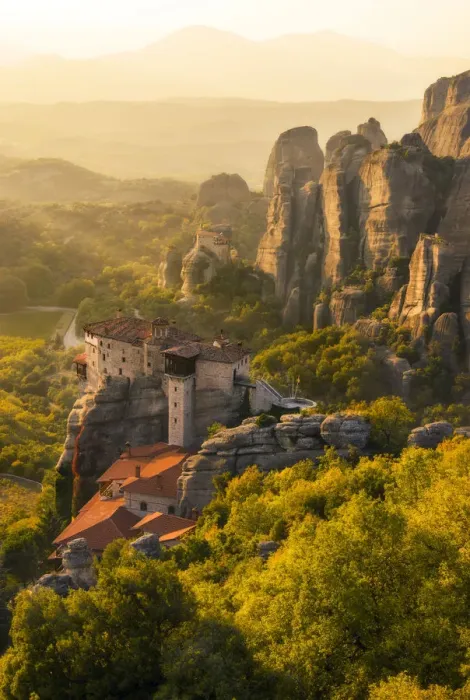 Framed Print : Sunset at Viewpoint of a monastery in Meteora, Tessaglia, Greece Framed Print : Sunset at Viewpoint of a monastery in Meteora, Tessaglia, Greece