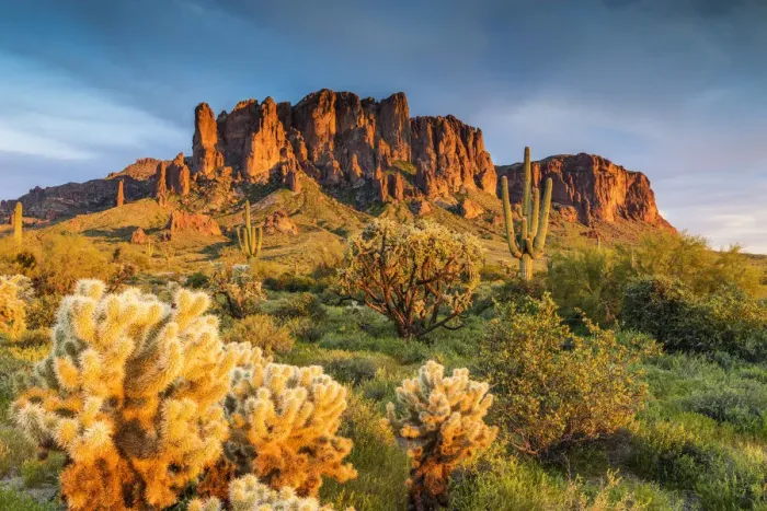 Framed Print : Superstition Mountains, Phoenix, Arizona, USA Framed Print : Superstition Mountains, Phoenix, Arizona, USA