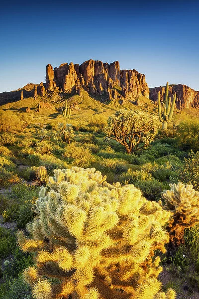 Superstition Mountains, Phoenix, Arizona, USA