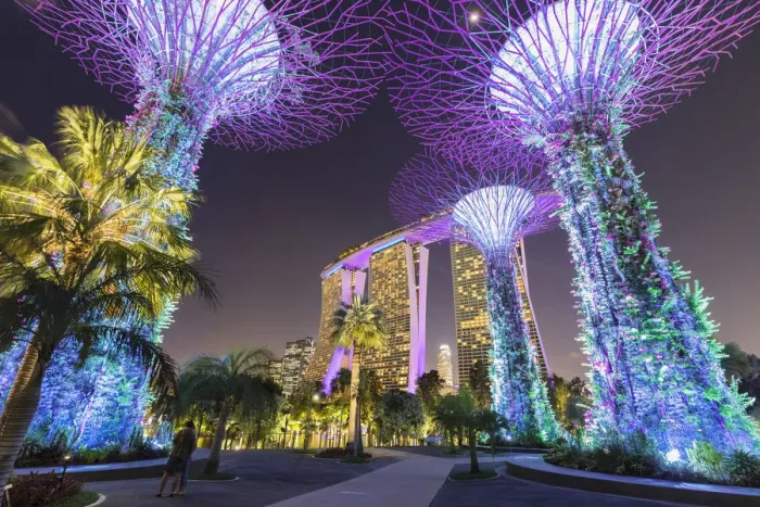 Framed Print : Supertrees and Marina Bay Sands, Gardens by the Bay, Singapore City, Singapore Framed Print : Supertrees and Marina Bay Sands, Gardens by the Bay, Singapore City, Singapore