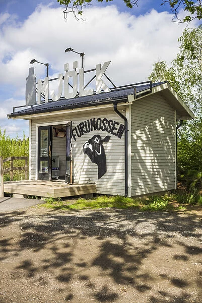 Sweden, Scania, Hasselholm, outdoor farm milk shop