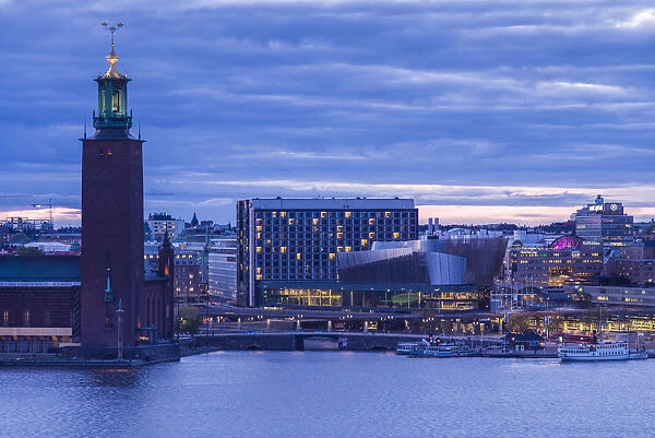 Sweden, Stockholm, Stockholm City Hall, dusk