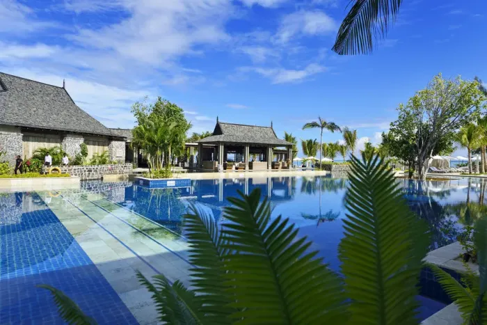 Framed Print : Swimming pool of a luxury hotel on the Le Morne Peninsula, Mauritius, Indian Ocean Framed Print : Swimming pool of a luxury hotel on the Le Morne Peninsula, Mauritius, Indian Ocean
