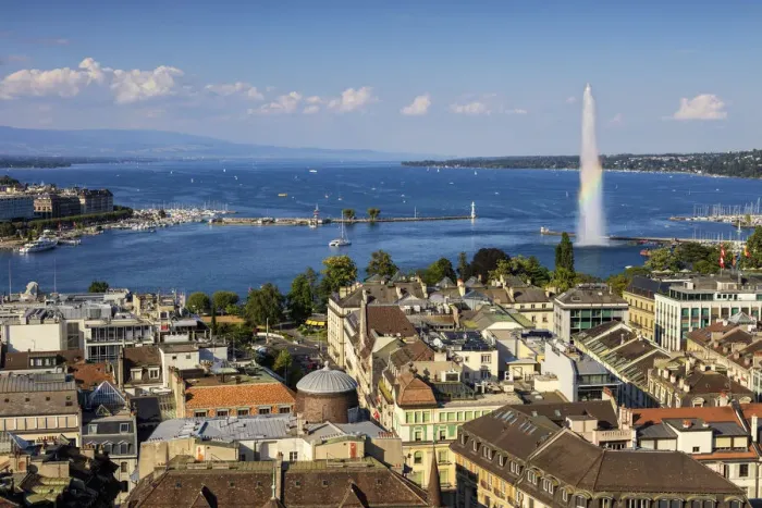 Framed Print : Switzerland, Canton of Geneva, City of Geneva, Lake Geneva, Jet d Eau fountain