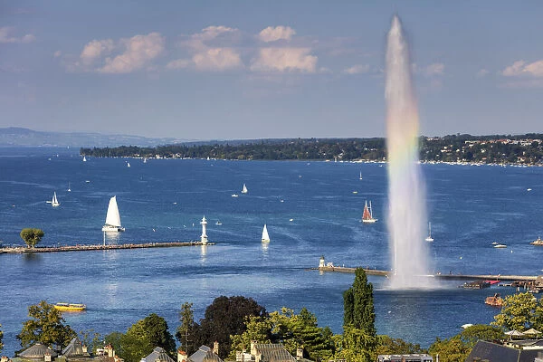 Switzerland, Canton of Geneva, City of Geneva, Lake Geneva, Jet d Eau fountain