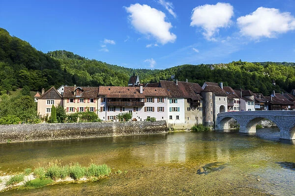 Switzerland, Canton of Jura, Saint-Ursanne little town, old town, Doubs river