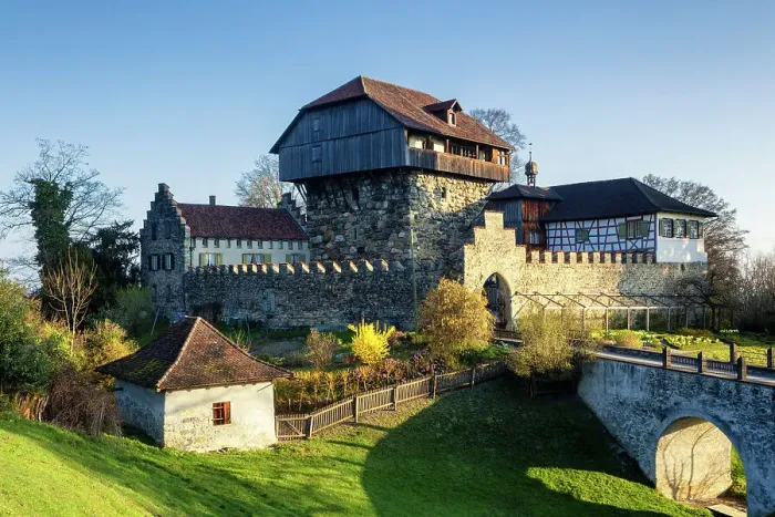 Framed Print : Switzerland, Canton of Thurgau, Mammertshofen castle Framed Print : Switzerland, Canton of Thurgau, Mammertshofen castle