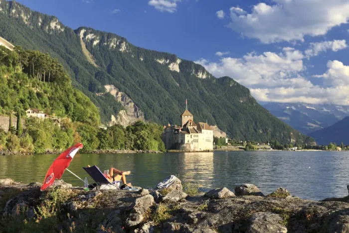 Framed Print : Switzerland, Vaud, Montreaux, Chateau de Chillon and Lake Geneva (Lac Leman) Framed Print : Switzerland, Vaud, Montreaux, Chateau de Chillon and Lake Geneva (Lac Leman)