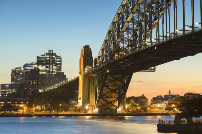 Framed Print : Sydney Harbour Bridge at dusk, Sydney, New South Wales, Australia Framed Print : Sydney Harbour Bridge at dusk, Sydney, New South Wales, Australia