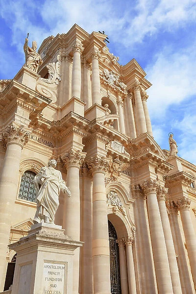 Syracuse Cathedral facade, Ortygia, Syracuse, Sicily, Italy
