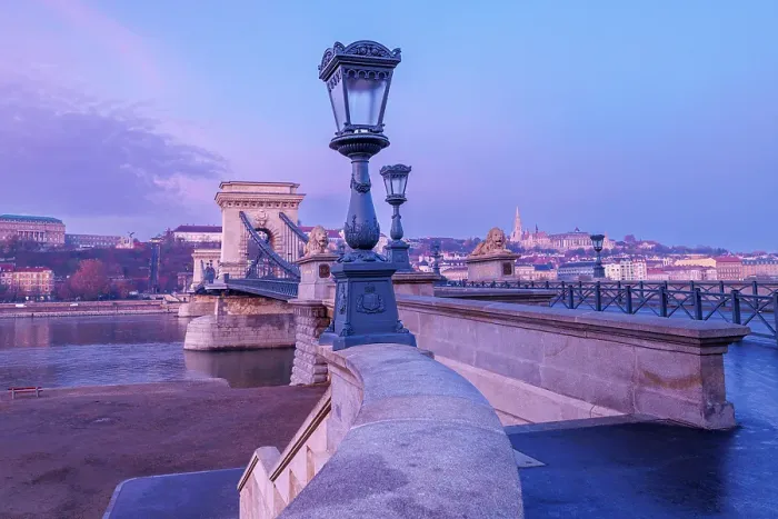 Framed Print : Szechenyi Chain Bridge and the Danube River, Budapest, Hungary