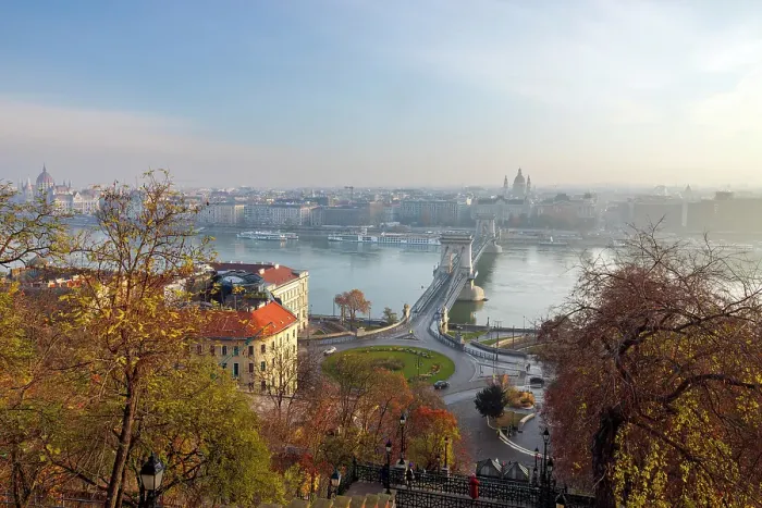 Framed Print : Szechenyi Chain Bridge and the Danube River, Budapest, Hungary Framed Print : Szechenyi Chain Bridge and the Danube River, Budapest, Hungary