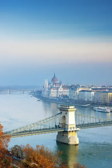 Framed Print : Szechenyi Chain Bridge and the Parliament Building, Budapest, Hungary Framed Print : Szechenyi Chain Bridge and the Parliament Building, Budapest, Hungary