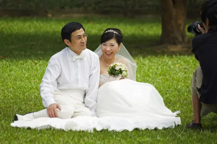 Framed Print : Taipei wedding couple Framed Print : Taipei wedding couple