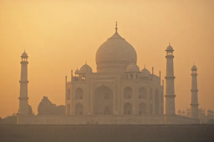 Framed Print : Taj Mahal, Agra Framed Print : Taj Mahal, Agra