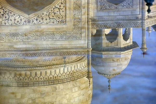 The Taj Mahal, UNESCO World Heritage Site, Agra, Uttar Pradesh, India