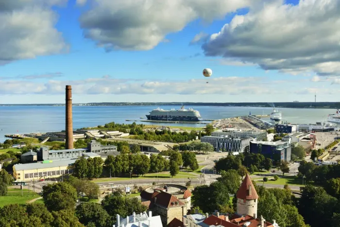 Framed Print : Tallinns Old Town and a cruise ship at Linnahall Harbour in the background. Tallinn