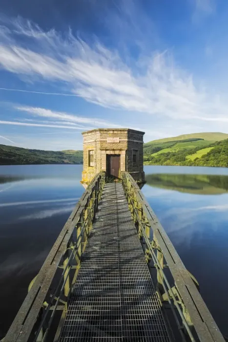 Framed Print : Talybont Reservoir, Brecon Beacons, Wales