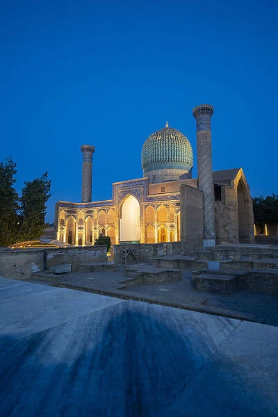 Tamerlane, Timur, mausoleum in Samarkand at the dusk. Sammarcanda, Uzbekistan