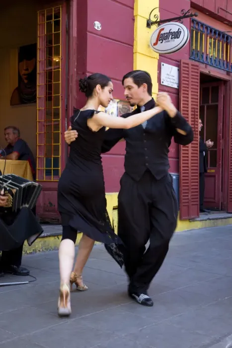 Framed Print : Tango Dancers, Caminito, La Boca, Buenos Aires, Argentina Framed Print : Tango Dancers, Caminito, La Boca, Buenos Aires, Argentina