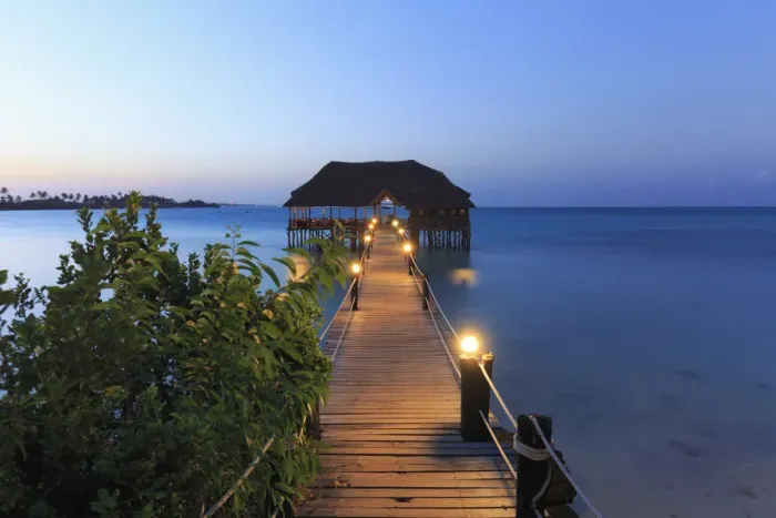 Framed Print : Tanzania. Zanzibar, Jambiani, Reef and Beach Resort, Jetty Bar (PR)