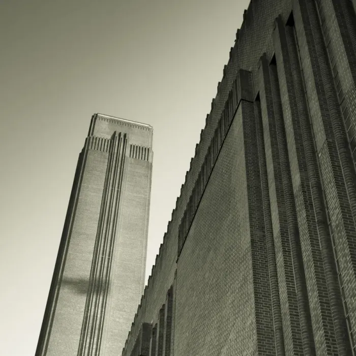 Framed Print : Tate Modern, London, England Framed Print : Tate Modern, London, England