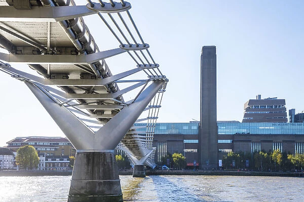 Tate Modern & Millennium Bridge, London, England, UK