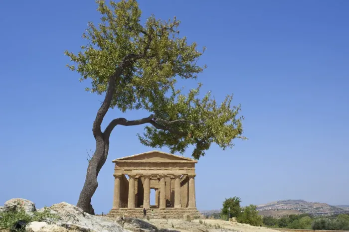 Framed Print : Tempio della Concordia, Valle dei Tempi, Agrigento, Sicily, Italy Framed Print : Tempio della Concordia, Valle dei Tempi, Agrigento, Sicily, Italy