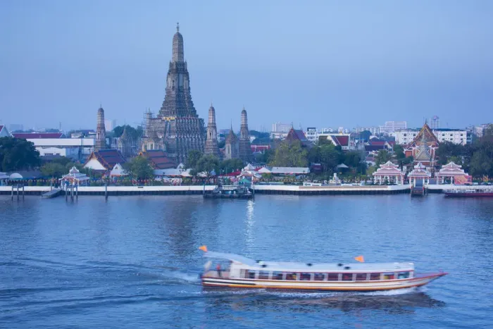 Framed Print : Temple of Dawn (Wat Arun) and Bangkok, Thailand Framed Print : Temple of Dawn (Wat Arun) and Bangkok, Thailand