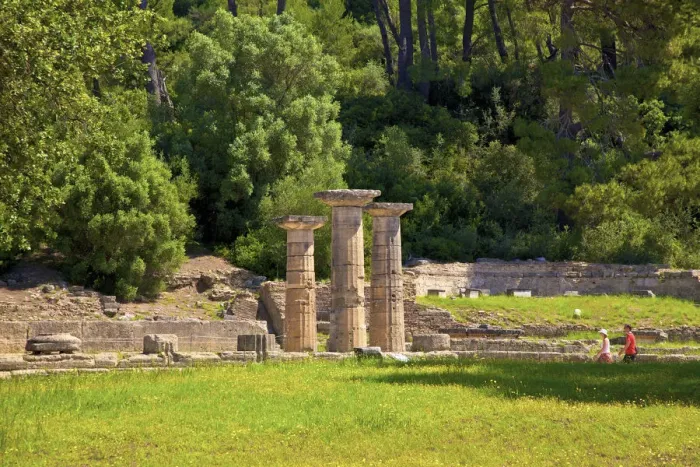Framed Print : Temple of Hera, Olympia, Arcadia, The Peloponnese, Greece, Southern Europe Framed Print : Temple of Hera, Olympia, Arcadia, The Peloponnese, Greece, Southern Europe