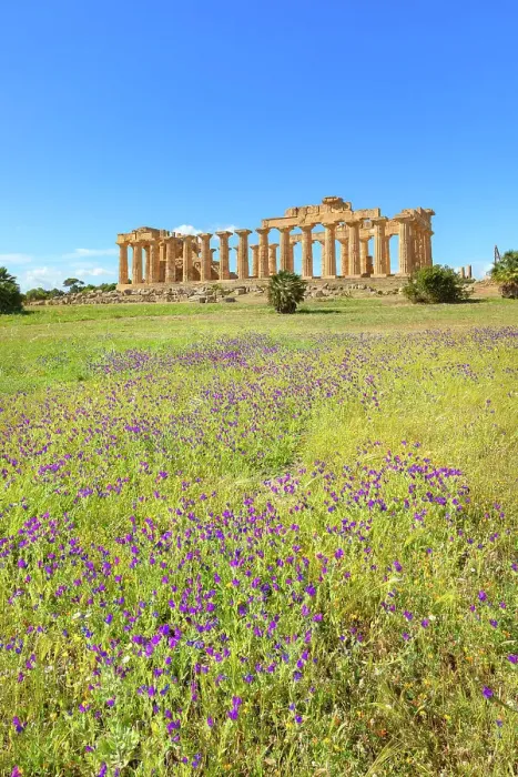 Framed Print : Temple of Hera or Temple E, Selinunte Archaeological Park, Selinunte, Sicily, Italy